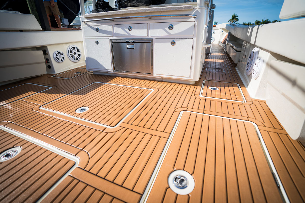 reFLEX PE Foam Decking